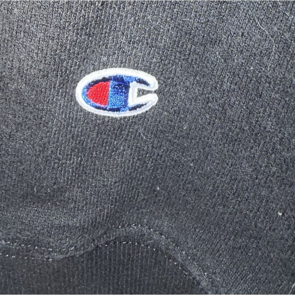Champion Reverse Weave Black Sweatshirt Crew Neck Logo women’ Medium - Picture 5 of 5